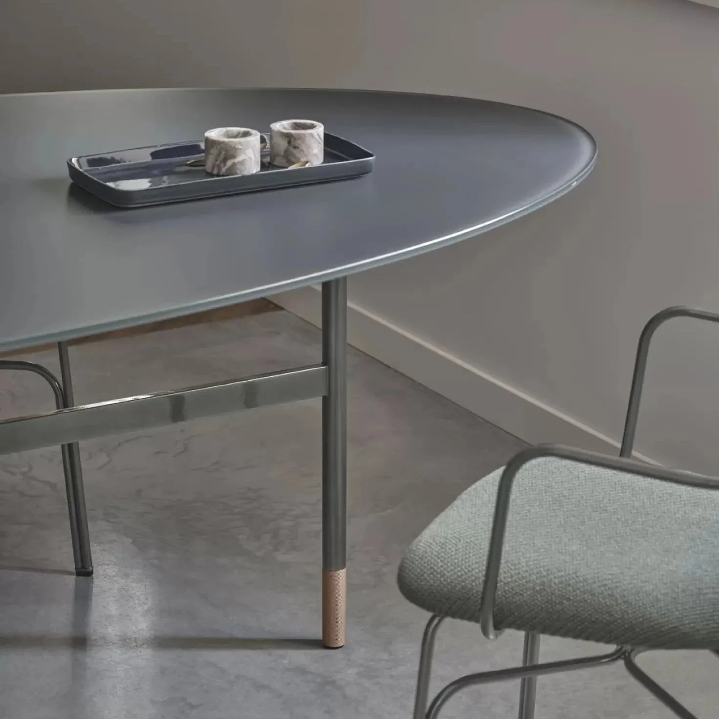 Glamour Elliptical Crystal Table