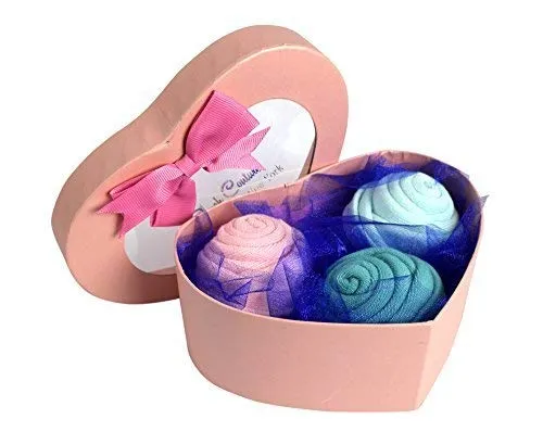 Women Rose Fold Bouquet Cotton Crew Socks Heart 3 Pair Pack Box